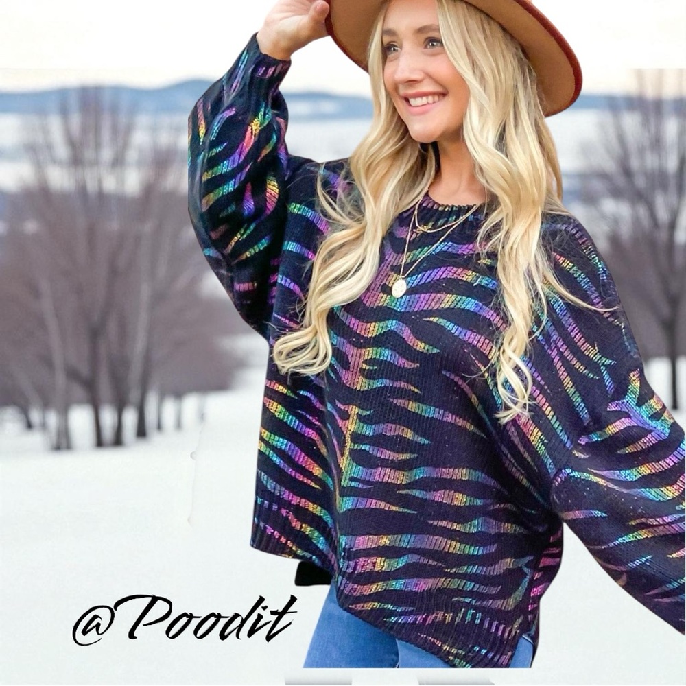 AND THE WHY oversized metallic paint accent sweater
S/M, M/L combo size - Picture 2 of 12
